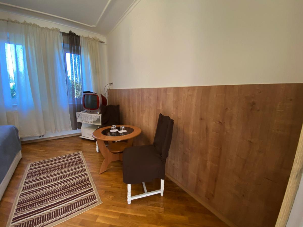 Olena Resort Brjuchovyči Exteriér fotografie