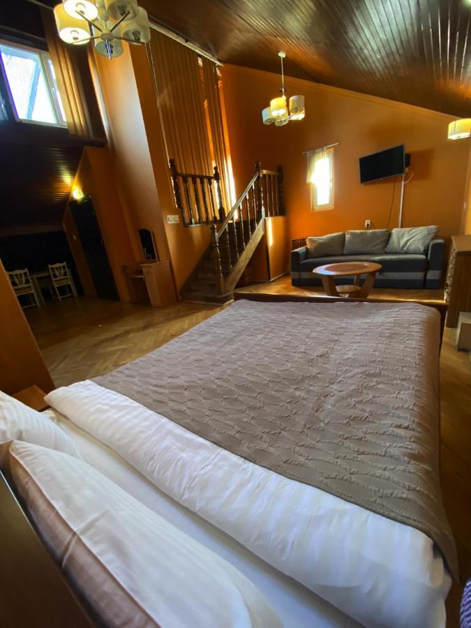 Olena Resort Brjuchovyči Exteriér fotografie