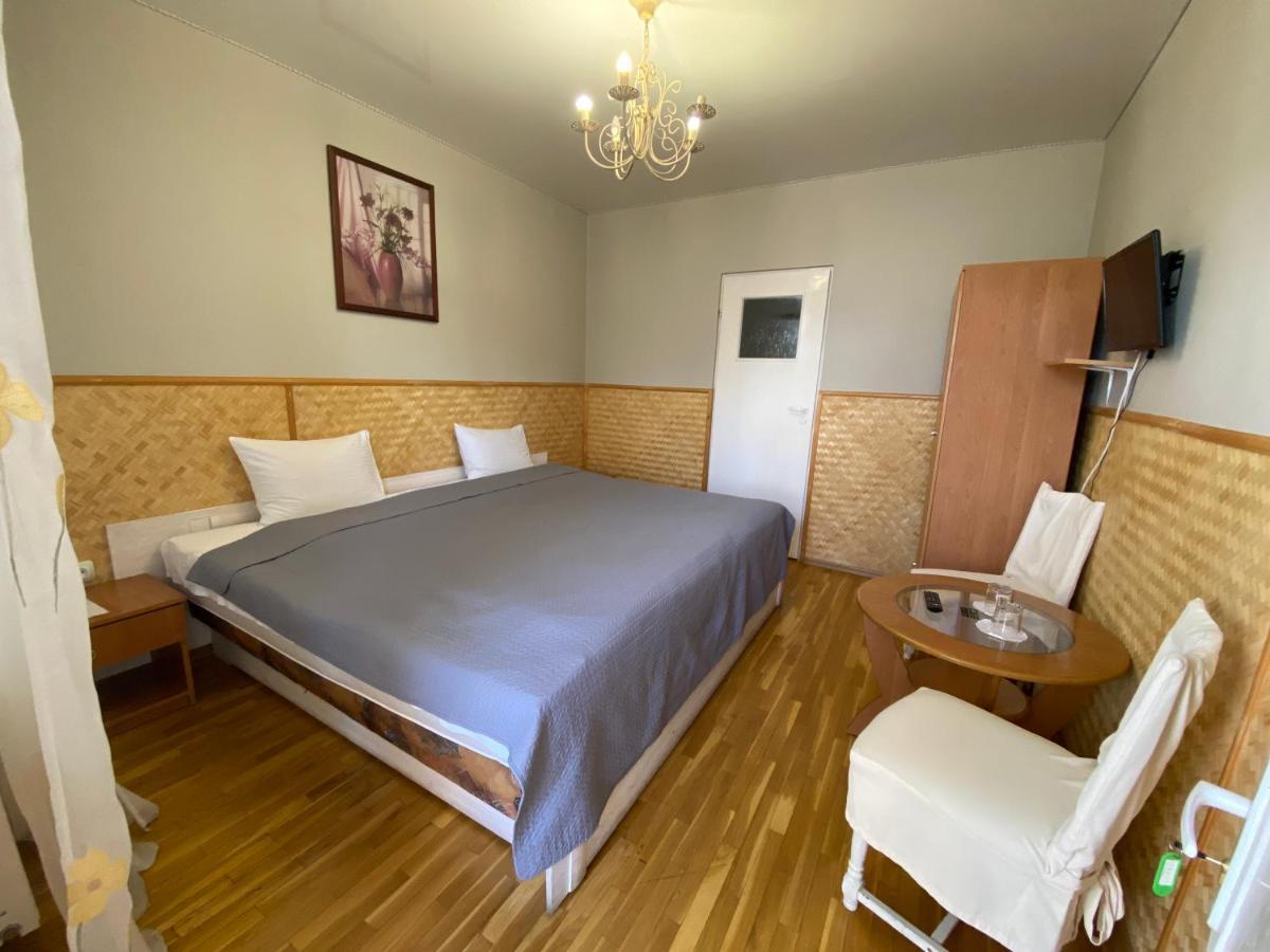 Olena Resort Brjuchovyči Exteriér fotografie