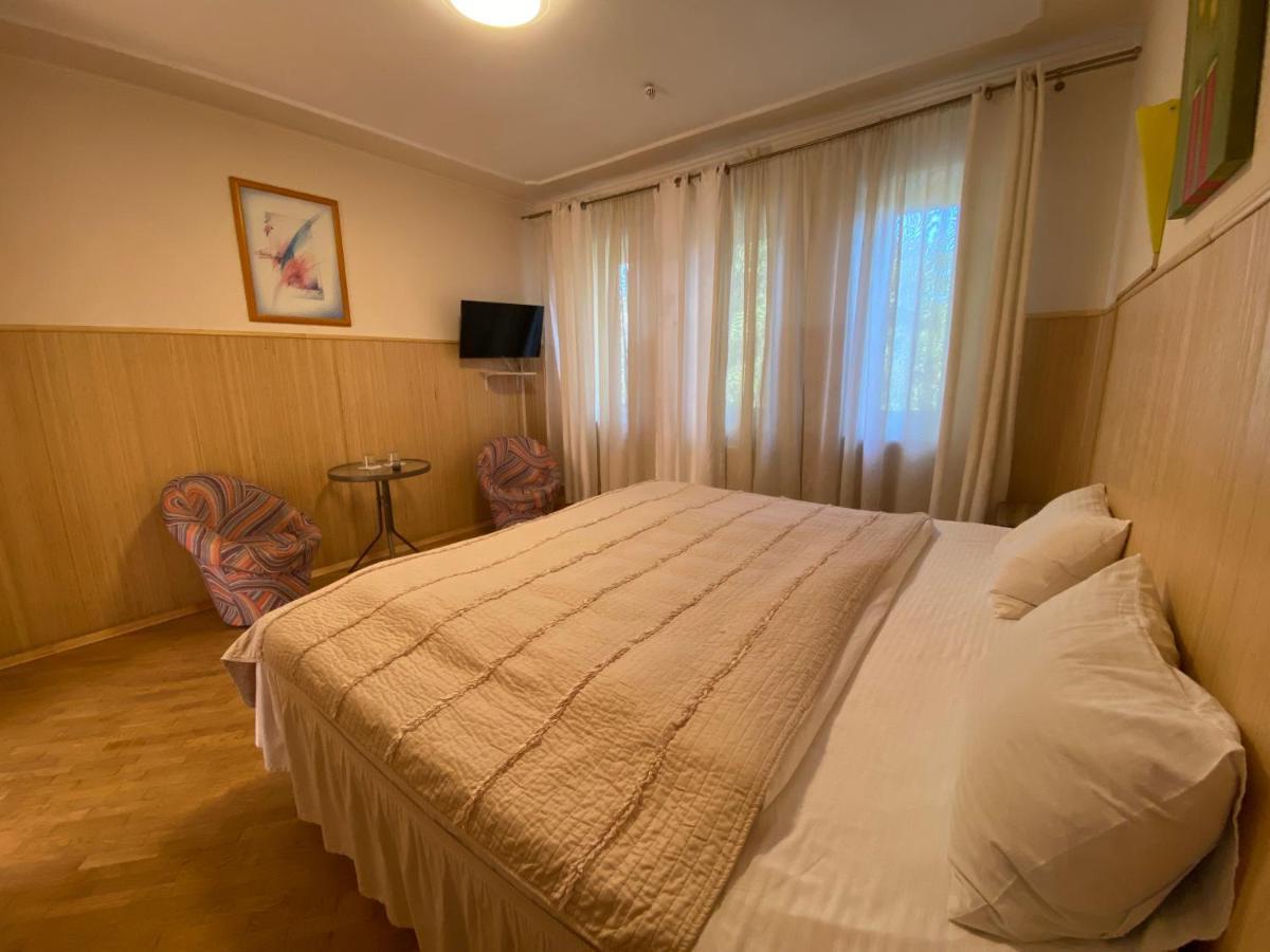 Olena Resort Brjuchovyči Exteriér fotografie