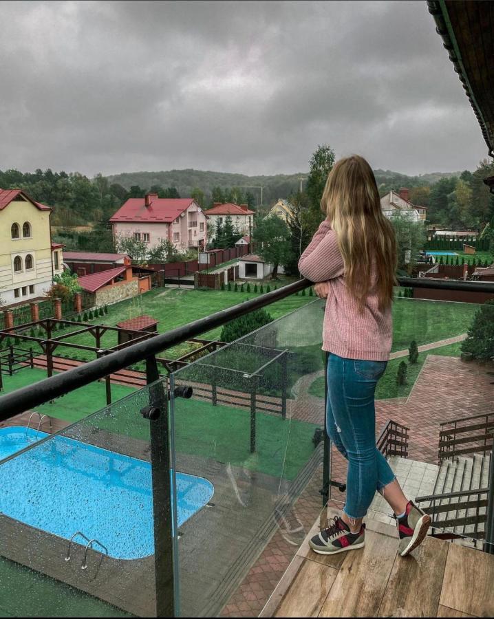 Olena Resort Brjuchovyči Exteriér fotografie
